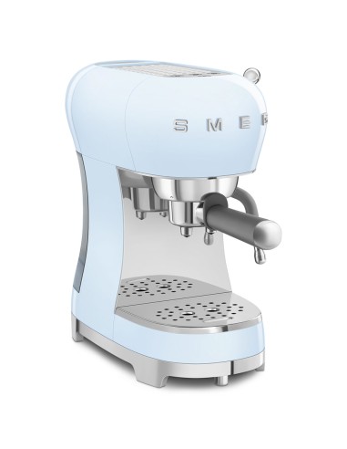 MACCHINE CAFFE' ESPRESSO: vendita online SMEG ECF02PBEU MACCHINA CAFFE' ESPRESSO AZZURRO in offerta