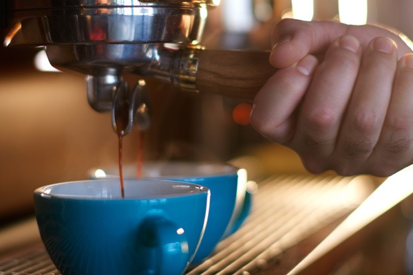Come scegliere la migliore macchina per caffè espresso De'Longhi - Overly